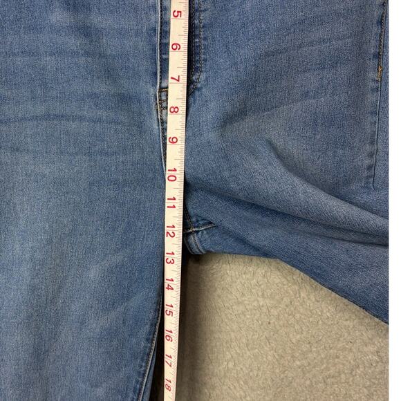 We The Free Just Float On Flare Jeans Wide Bell Bottom Light Wash Size 30 Boho - Picture 6 of 10